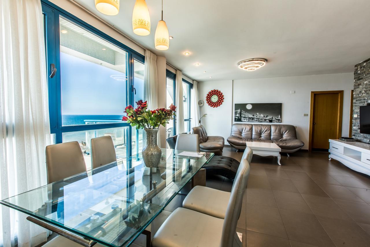 M Sea Suites - By The Beach Тель-Авив Экстерьер фото