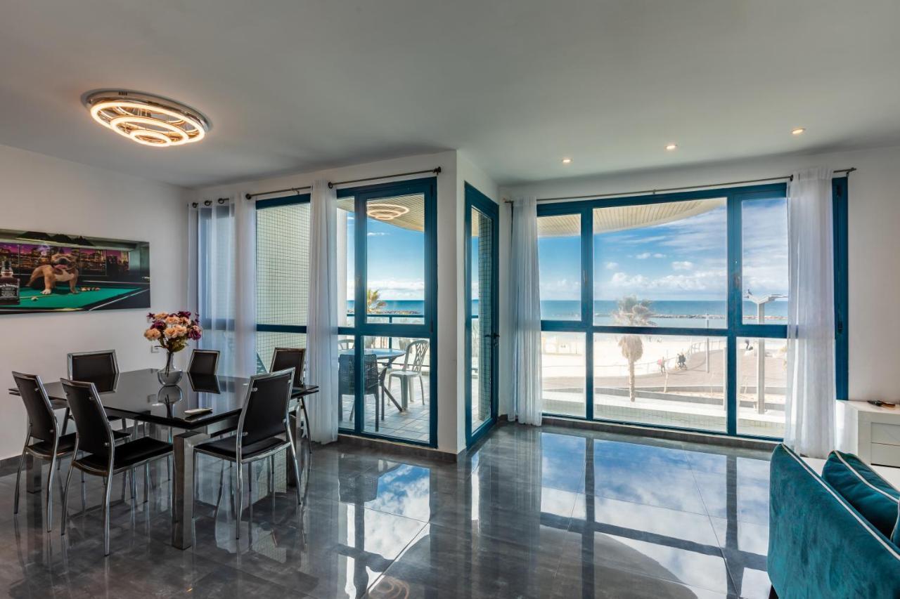 M Sea Suites - By The Beach Тель-Авив Экстерьер фото